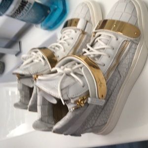 Giuseppe Zanotti white high tops